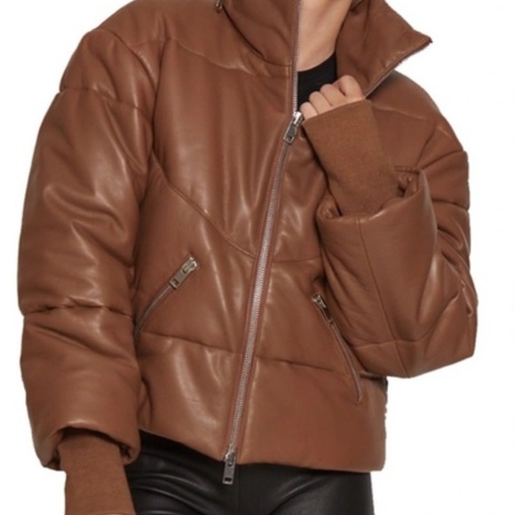 Walter Baker Puffer - Picture 6 of 6